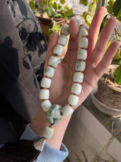 岫玉白底甲翠18子手持 15mm+ 路路通桶珠 跑环流苏 可盘玩 颜色真的好